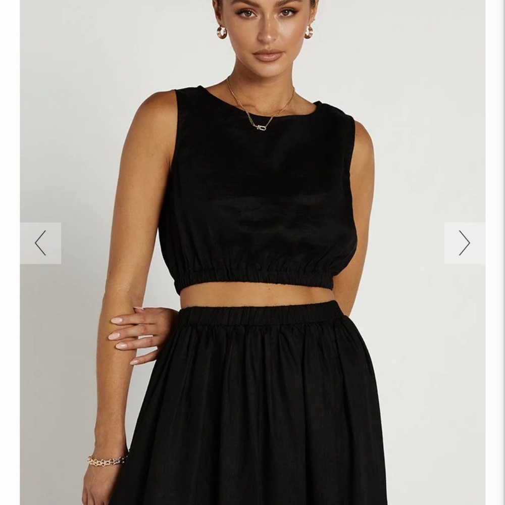 Dissh Linen Crop Top